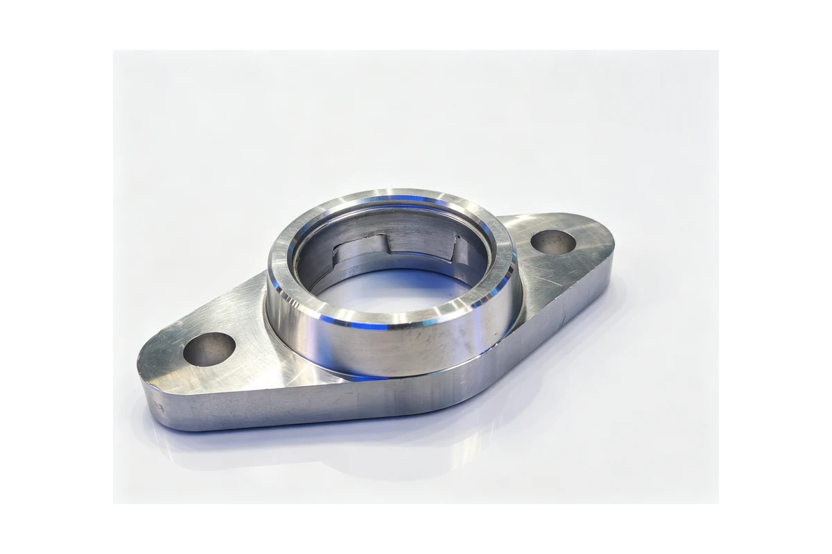 Cast iron pump casing and bearing housing as received before machining